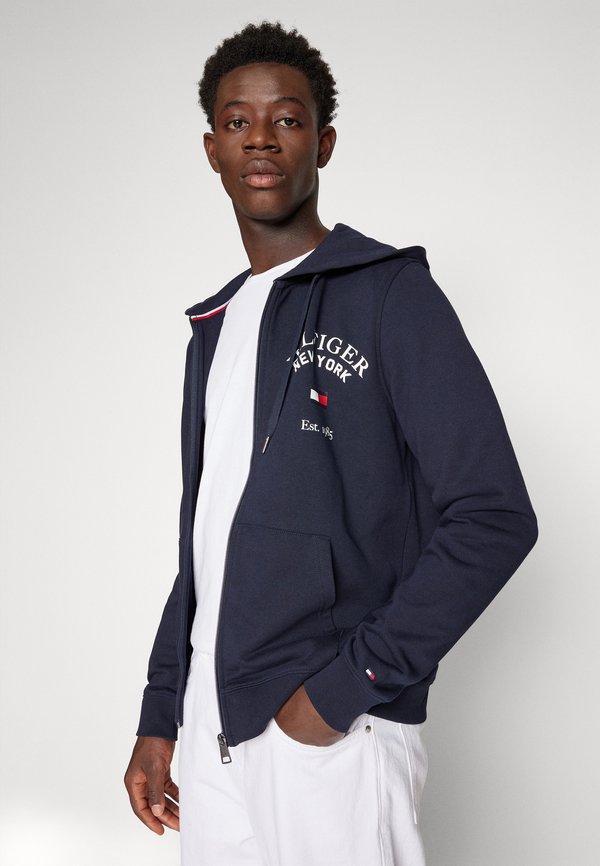 ARCHED VARSITY ZIP THRU - Zip-up sweatshirt - desert sky3