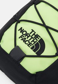 The North Face JESTER CROSSBODY UNISEX - Mala a tiracolo - sharp green/black