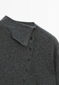 Thumbnail Image 7