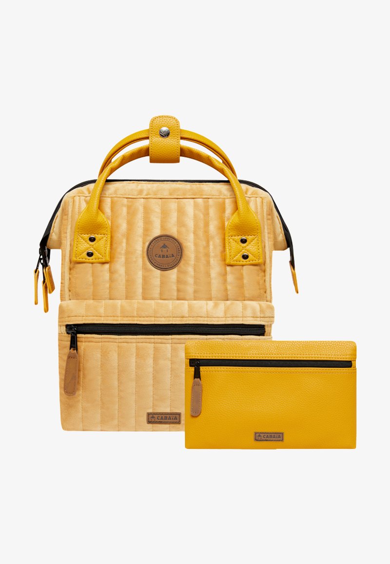 Cabaia TAGES ADVENTURER S QUILTED - Tagesrucksack - genes yellow