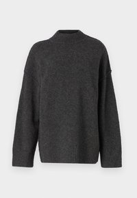 Pull gris foncé avec un col montant côtelé, des épaules tombantes et des poignets côtelés. Confectionné dans un matériau tricoté doux et texturé.