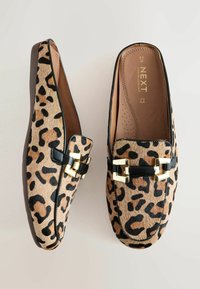 Next Slip-on sandaler - leopard