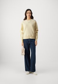 Guess Sweatshirt - yellow dust