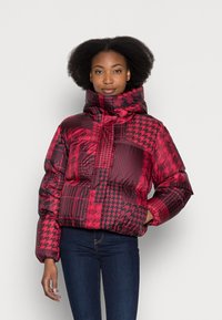 Tommy Hilfiger ICON PRINTED PUFFER - Casaco de penas - red