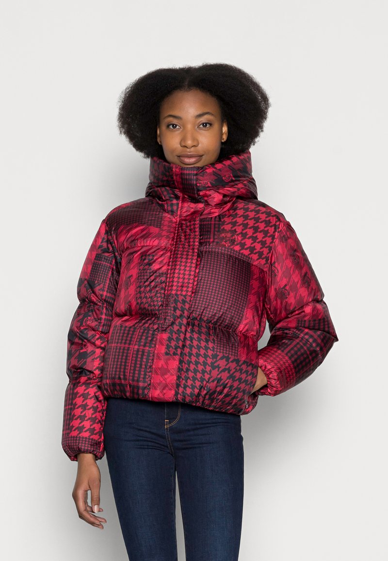 Tommy Hilfiger ICON PRINTED PUFFER - Casaco de penas - red