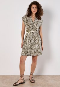 Thumbnail Image 5