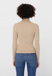 Stradivarius Sweter
