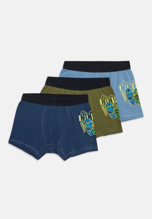 Tre par pojkars boxershorts i blått, olivgrönt och ljusblått med svarta midjeband och ninjatema grafik på vänster lår.