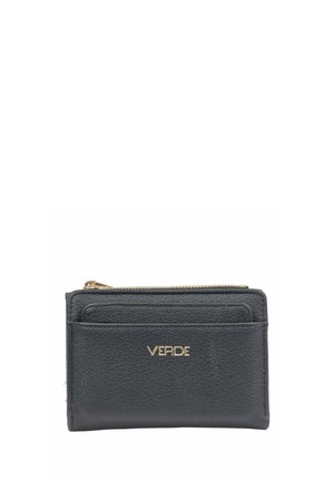 Zwart gestructureerd leren portemonnee met een voorvak voor kaarten en een gouden ritssluiting, met de merknaam "VERDE" in gouden letters.