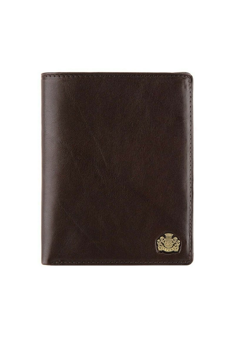 Portefeuille en cuir marron avec une texture lisse, présentant un emblème doré dans le coin inférieur droit et des coutures soignées le long des bords.