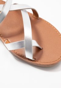 ONLY SHOES Varvassandaalit - silver-coloured