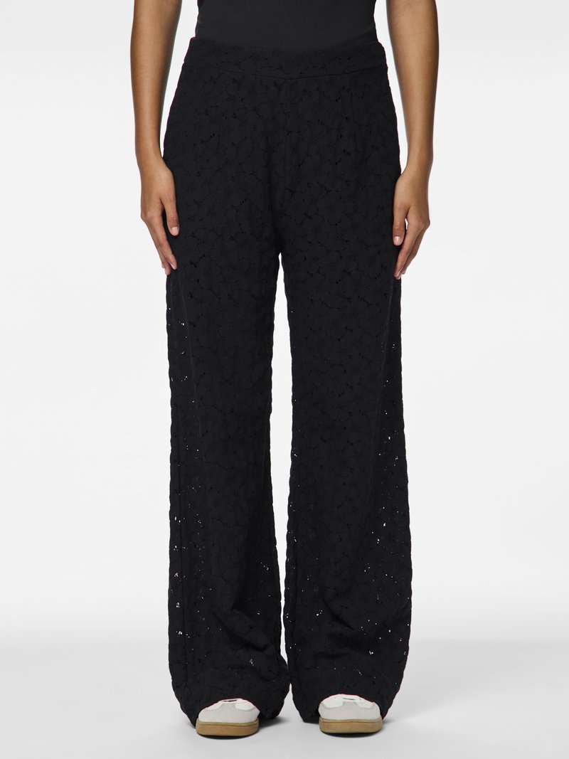 Pieces PCRANESSA STRAIGHT - Stoffhose - black