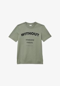 Unselected, tannengrün