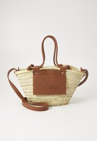 Borsa a tracolla intrecciata in paglia con dettagli in pelle marrone, inclusa una maniglia intrecciata e una placca logo decorativa, presenta una tracolla rimovibile.