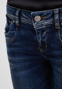 LTB Vaqueros bootcut - blue denim