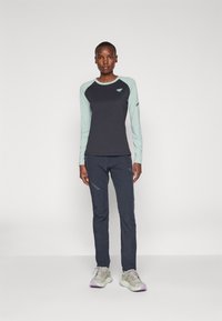 Dynafit ALPINE PRO TEE - Pikkade varrukatega topp - black out/jadelite