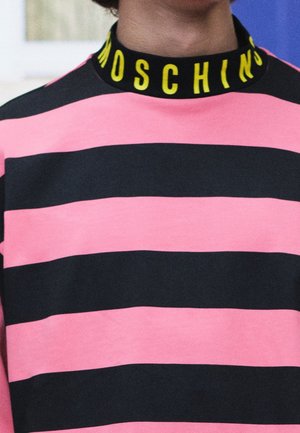 Langarmshirt - neon pink
