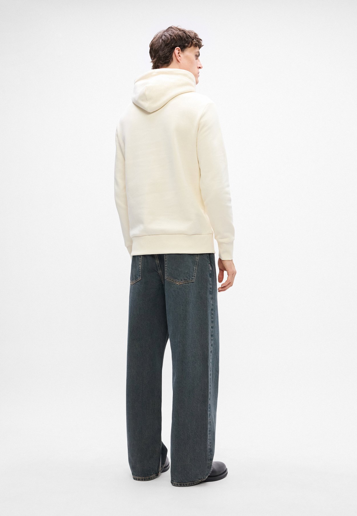 TONAL SHIELD HOODIE