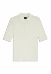 Polo a maniche corte in tessuto rigato bianco sporco, con pattina a bottoni, colletto e orlo dritto. Texture liscia con una leggera lucentezza.