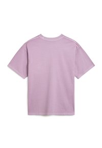 T-shirt in cotone lavanda a maniche corte con collo rotondo e taglio dritto; texture liscia e dettagli di cucitura minimi sul retro.