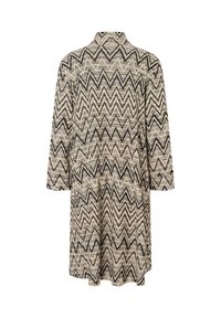 Langes Kleid in Beige und Schwarz mit einem Zickzackdesign, langen Ärmeln, Kragen und weitem Schnitt. Aus weichem Textilmaterial.