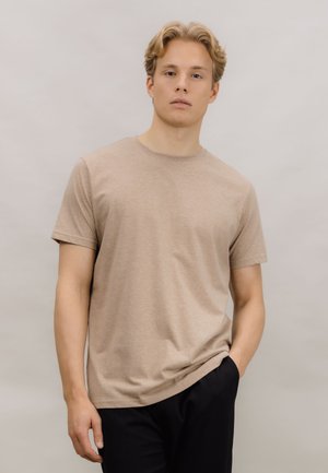 T-shirts - light brown