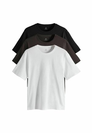 Drei T-Shirts gestapelt: Weiß vorne, dunkelbraun und schwarz hinten. Aus Baumwolle, mit kurzen Ärmeln und Rundhalsausschnitt.