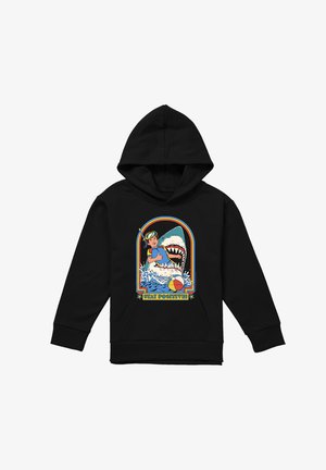 Schwarzer Kapuzenpullover mit farbenfrohem Motiv eines Schnorchlers in der Nähe eines offenen Haifischmauls und eines Strandballs, mit der Aufschrift "Stay Positive!"