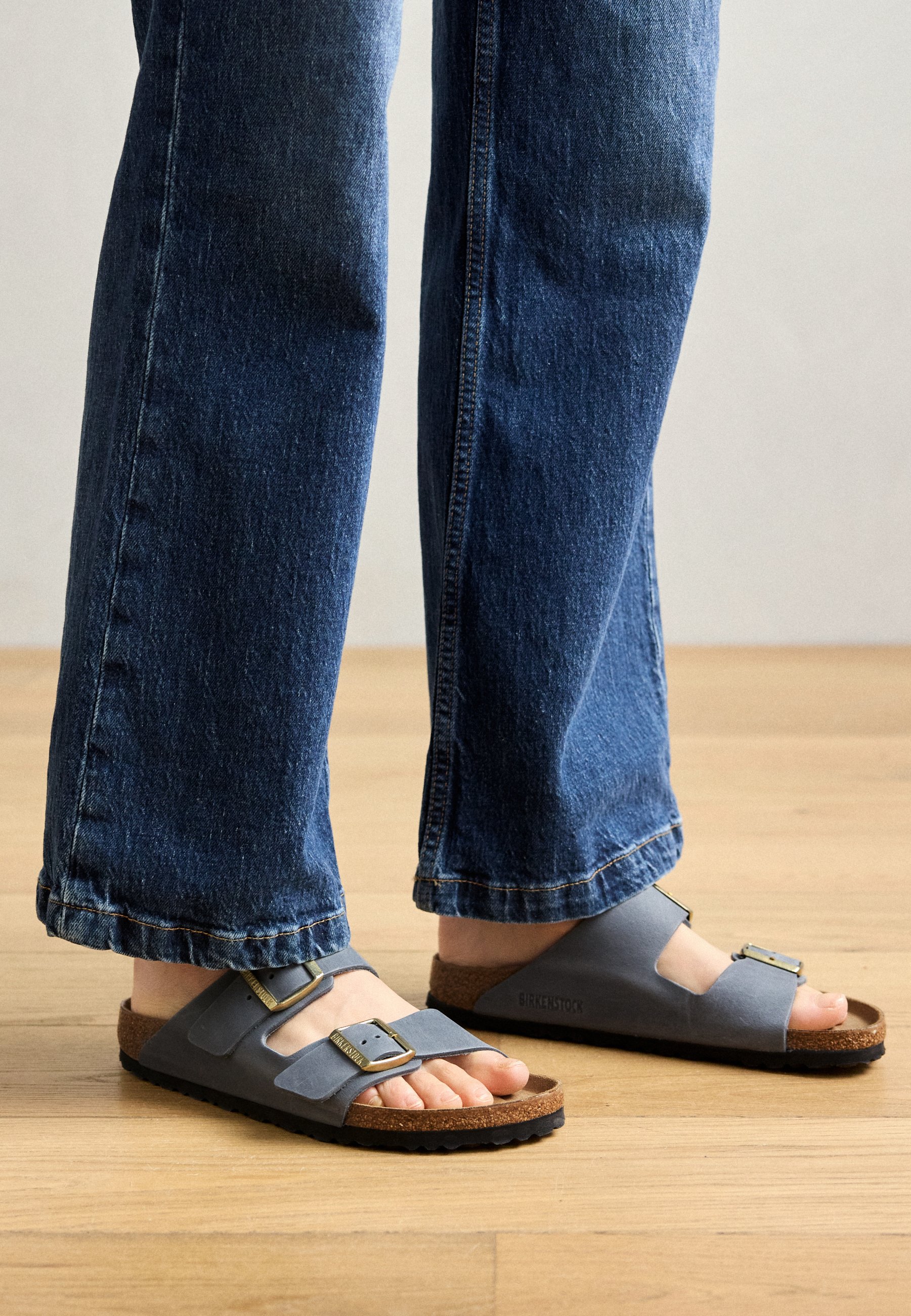 Birkenstock ARIZONA LEOI REGULAR - Riemensandalette - basalt gray