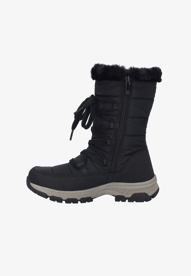 Zwarte winterlaars met een gevoerde schacht, nepberen kraag, vetersluiting, zijrits en een structuur rubberen zool voor grip.