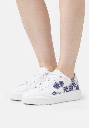 Ted Baker, Baskets basses - white
