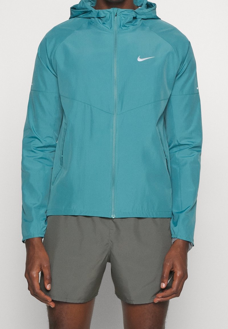 Nike Performance Windbreakers - mint