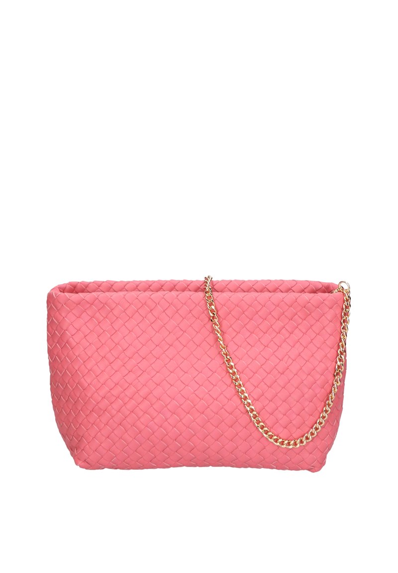 Borsa a tracolla in ecopelle rosa intrecciata con catena dorata, caratterizzata da una forma strutturata e una texture liscia.