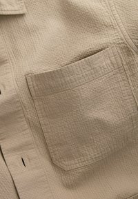 REGULAR FIT SHACKET - Tunn jacka - stone