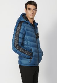 Koroshi PADDED  - Zimska jakna - azul   blue