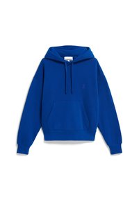 Niebieska bluza z kapturem, uszyta z miękkiego materiału, z dużą kieszenią z przodu, sznurkiem do regulacji kaptura oraz małym haftem na piersi.