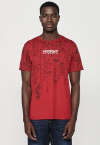 Koroshi - SHORT SLEEVE - T-Shirt print - rojo red Thumbnail-Bild 1