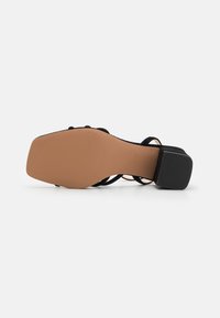 Zign LEATHER - Sandaalit nilkkaremmillä - black