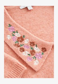 Atlasīts, pink peach