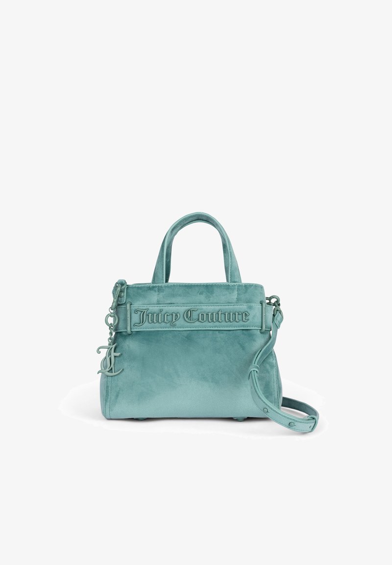 Geantă din catifea turcoaz, cu un mâner superior și o curea detașabilă. Prezintă logo-ul embosat "Juicy Couture" și un accent sub formă de charm. Textură netedă.