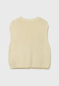 Beżowy, bezrękawnik z dzianiny z okrągłym dekoltem, zakończony prążkowanymi krawędziami i teksturowanym wzorem, wykonany z miękkiego i lekkiego materiału.
