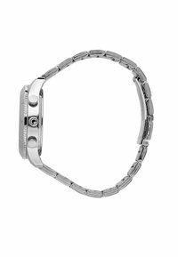 Orologio in metallo argentato con cassa rettangolare, lunetta testurizzata e due pulsanti laterali. Caratterizzato da un bracciale a maglie segmentate.