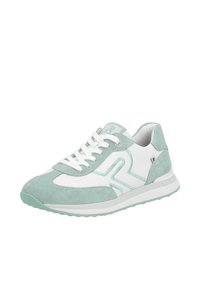 Baskets en cuir suédé vert clair et cuir blanc avec un design texturé, des lacets et une semelle en caoutchouc avec une subtile touche de menthe.