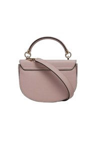 Borsa a mano in pelle rosa con una forma arrotondata, manico superiore e tracolla rimovibile. Presenta una chiusura a pattina e cuciture a contrasto sui bordi.