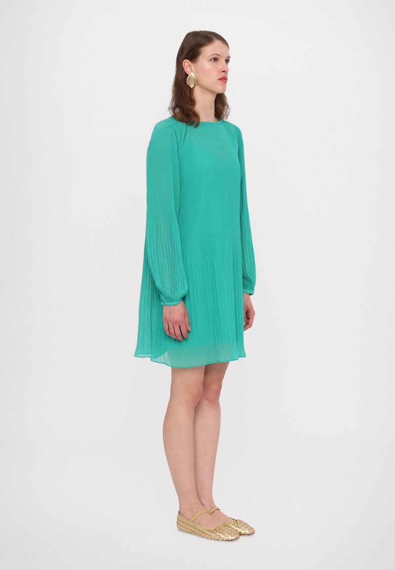 strapless open back dress Color Block Pleated Long Sleeve Dress – Jolie Vaughan Boutique