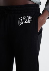 GAP HERITAGE - Træningsbukser - true black
