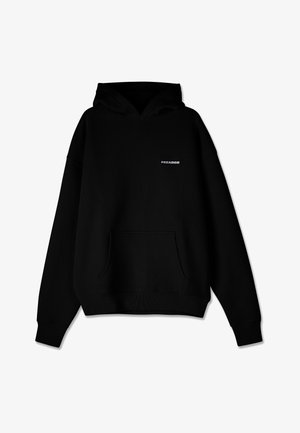 Sweatshirt preto com capuz, com bolso frontal e pequeno logótipo branco "PEGADOR" no peito, apresentado sobre fundo branco.