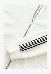 Unausgewählt, ecru white