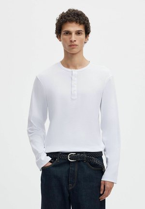 Selected, LONG-SLEEVED T-SHIRT RIBBED BUTTON - T-shirt à manches longues - bright white