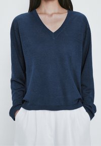 Massimo Dutti Strickpullover - blue